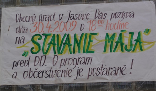 Tradičné stavanie Mája 
