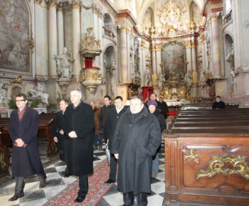 Na nedeľnej omši sa zúčastnil v chráme sv. Jána Krstiteľa Ján Fi