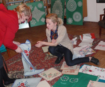 Miestne kultúrne stredisko pripravilo na máj 2012 krásnu výstavu