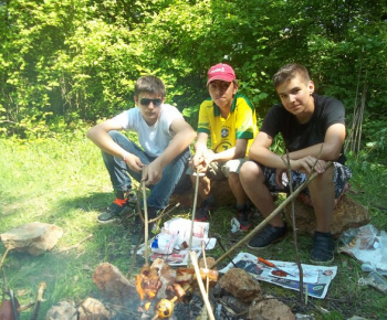 Opekačka mladých ochotných zverencov Mgr. Laďky Takáčovej