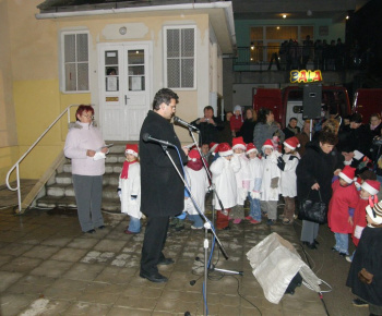 Vianočný jasovský stromček (7.12.2007)