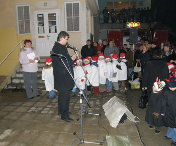 Vianočný jasovský stromček (7.12.2007)