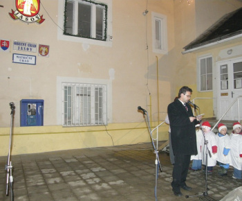 Vianočný jasovský stromček (7.12.2007)