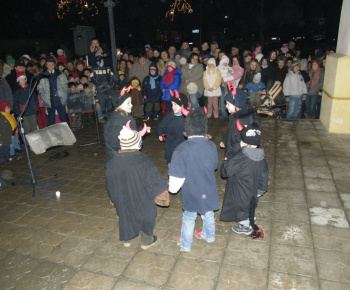 Vianočný jasovský stromček (7.12.2007)