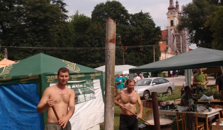 4. fotografia fotogalérie Príprava na 5. JASOVSKÉ OSLAVY