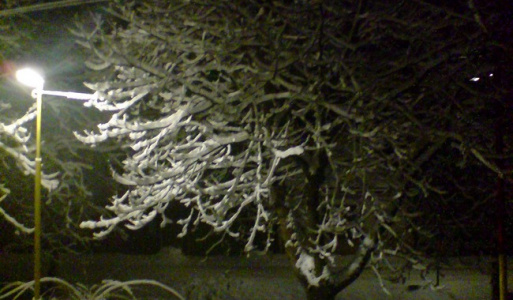 Nočný pohľad na Jasov v zime 