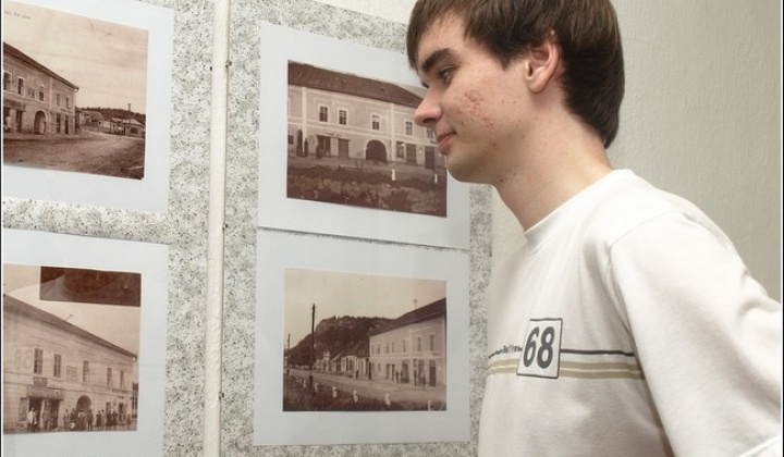 2. fotografia fotogalérie Spoločenská organizácia CSEMADOK organizovala zaujímavú výstavu