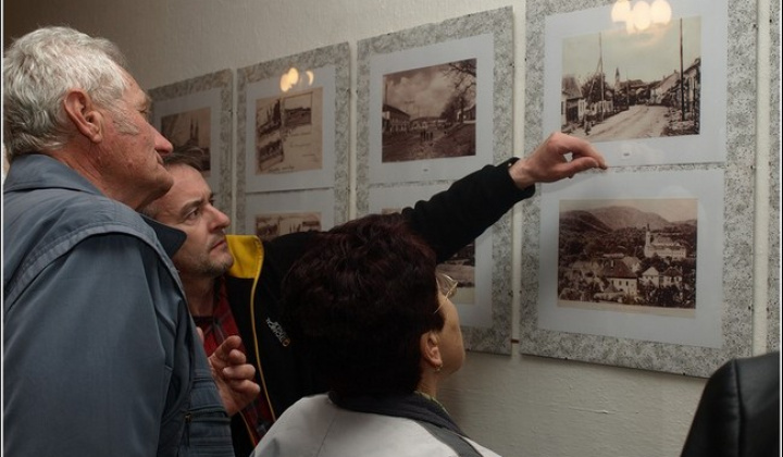 9. fotografia fotogalérie Spoločenská organizácia CSEMADOK organizovala zaujímavú výstavu