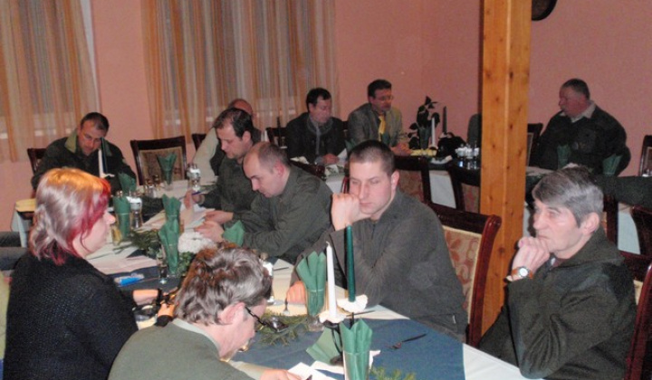2. fotografia fotogalérie Výročnú členskú schôdzu mali aj členovia Poľovníckeho združenia 