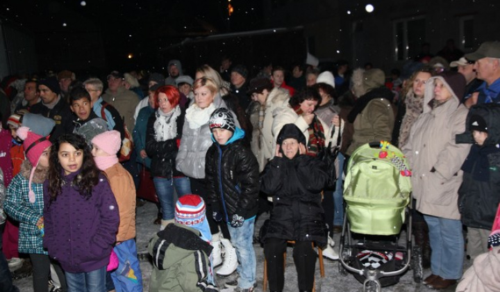 5. fotografia fotogalérie Jasovský vianočný stromček 2012