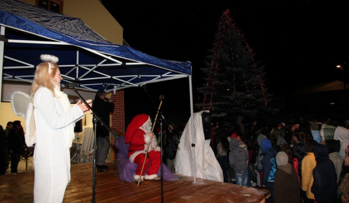 13. fotografia fotogalérie Jasovský vianočný stromček 2012