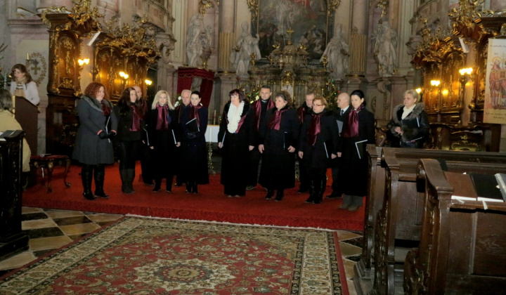 5. fotografia fotogalérie Vianočný koncert organizovaný spoloč.organizáciou CSE