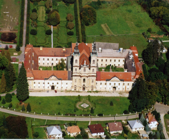 LETECKÉ ZÁBERY JASOVA