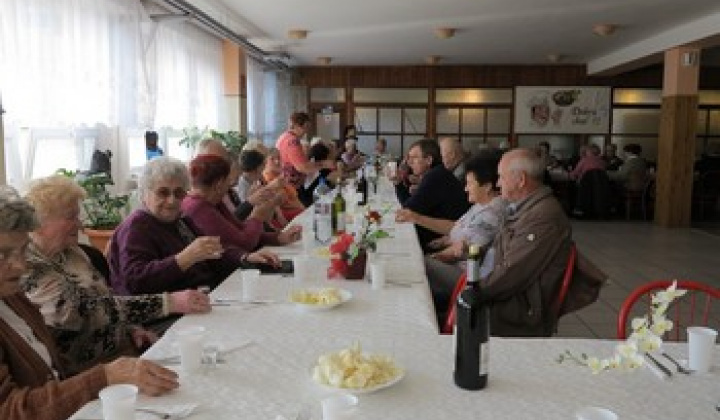 6. fotografia fotogalérie Jarné stretnutie členov Klubu dôchodcov
