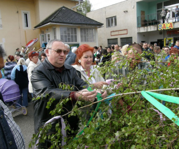 Stavanie Mája